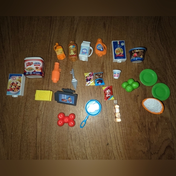 Miniature Food and Kitchen Accessories  Some From Barbie Supermarket - Picture 1 of 3